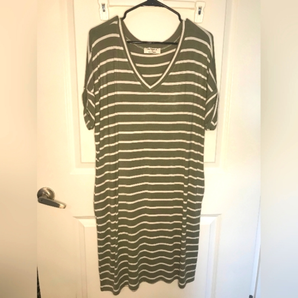 Boutique stretchy dress